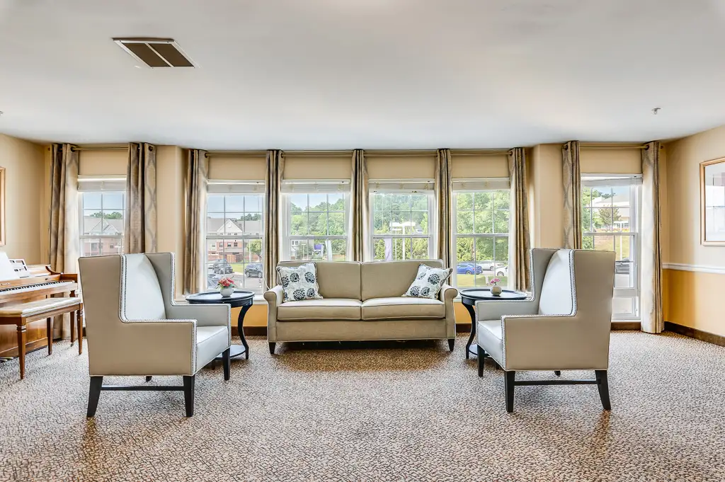 Common Area with Piano Common Area with Piano